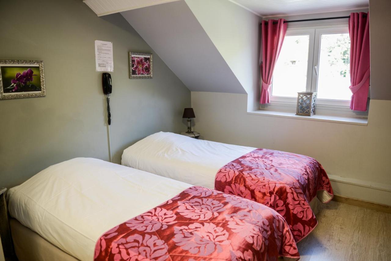Logis Le Saint Hubert Otel Haybes Dış mekan fotoğraf